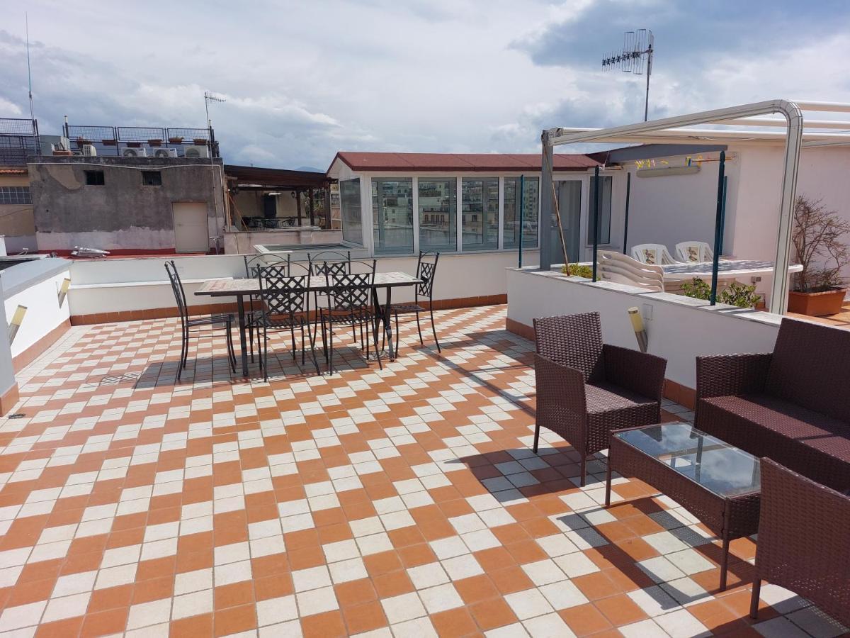 Raggio Di Sole Apartment Neapel